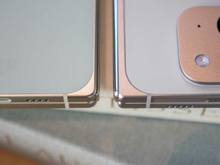 thumbnail - Pixel Flip Phone