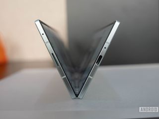 thumbnail - iPhone Fold