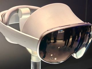 thumbnail - Samsung XR Headset